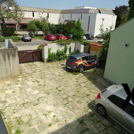 Óváros Apartman Veszprém Esterno foto