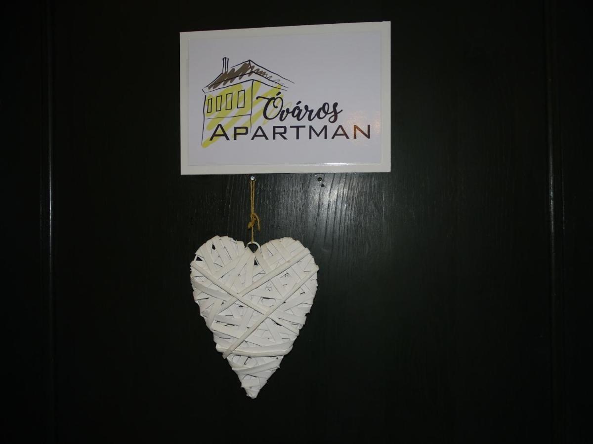 Óváros Apartman Veszprém Esterno foto