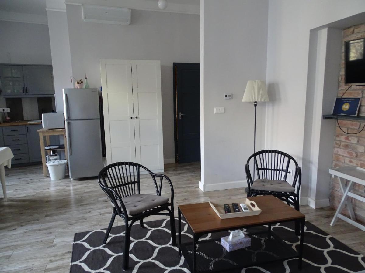 Óváros Apartman Veszprém Esterno foto
