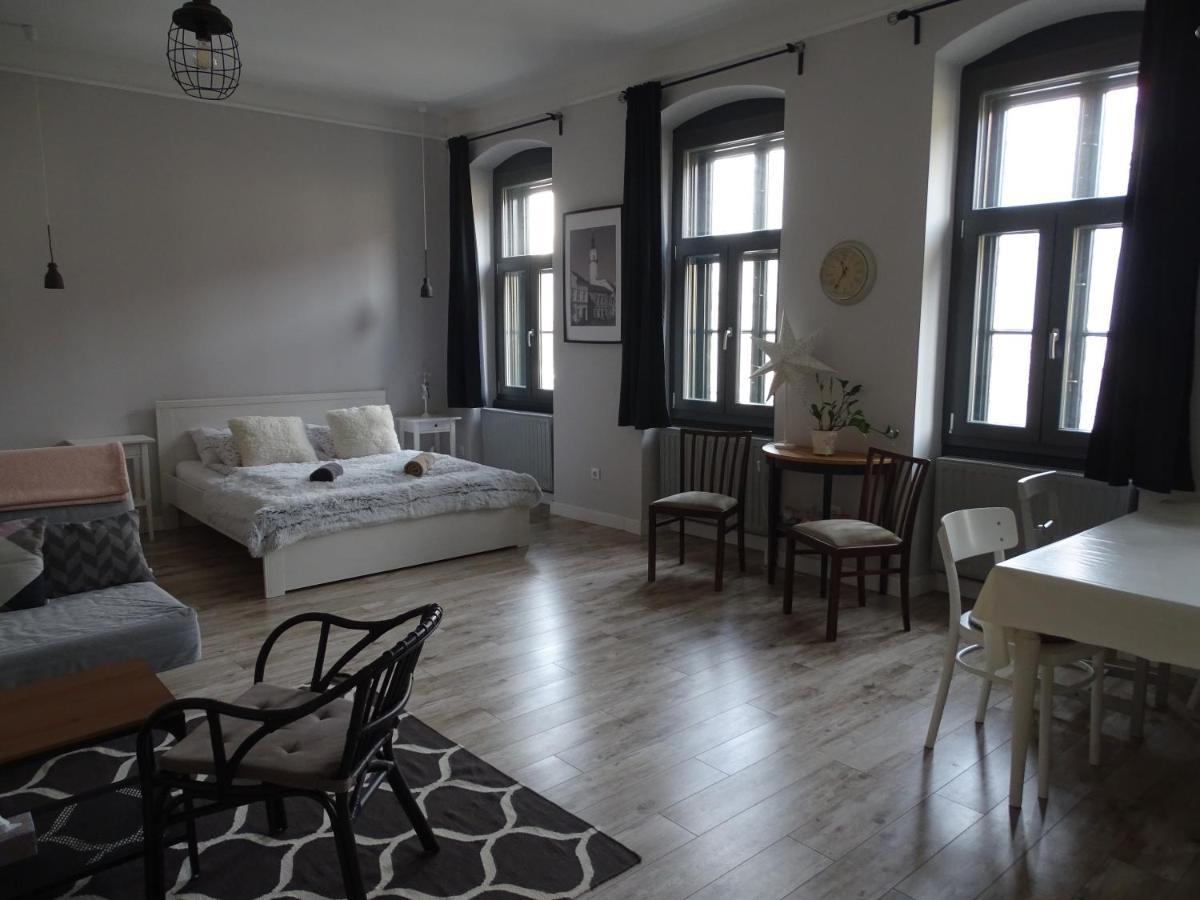 Óváros Apartman Veszprém Esterno foto