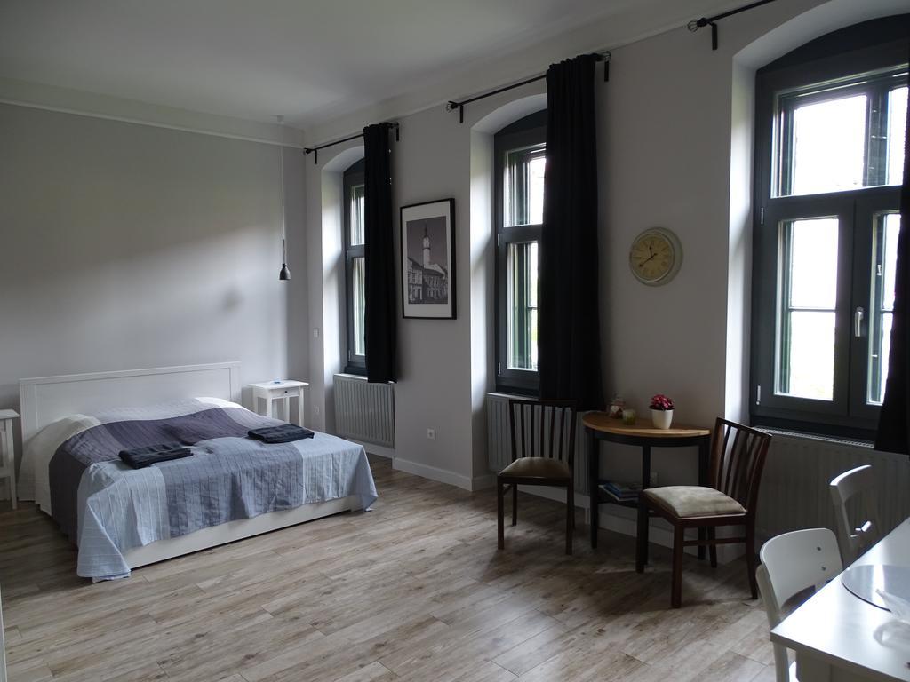 Óváros Apartman Veszprém Esterno foto